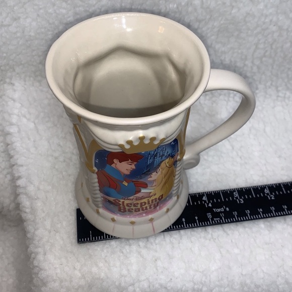 Walt Disney Sleeping Beauty 3-D tall coffee cup mug Aurora with Prince - Picture 5 of 11